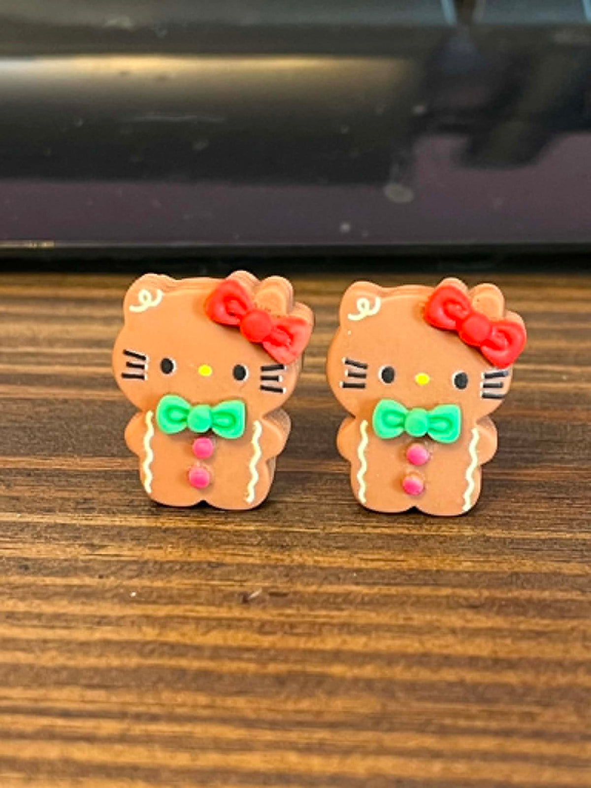 Gingerbread Kitty Christmas Earrings – Cute Festive Holiday Jewelry